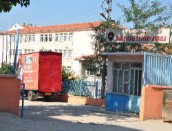 Okulun Demir Kapısı Çalındı