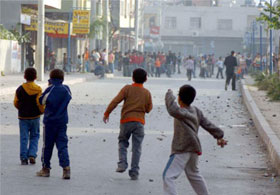 'Taş Atan Çocuklar' TBMM'den Geçti!