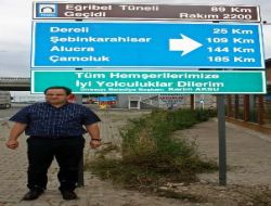 Geçide Tünel Yapılmasını İsteyen Belediyeden Sembolik Levha