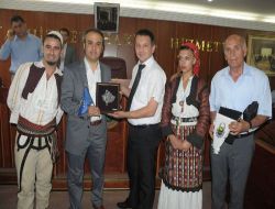 İnegöl'de Festivalin Yabancı Konukları İlgiden Memnun
