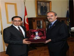 Başkan Altepe, Bakan Demir'den Kaçak Yapılaşma İçin Yardım İstedi