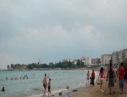 Yumurtalık Sahili Son Yılların En Yoğun Deniz Sezonunu Yaşıyor