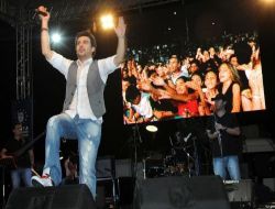 Gökhan Tepe, Bursalı Hayranlarını Coşturdu!