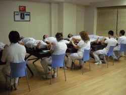 Her Köşe Başına Masaj Salonu Devri Kapanıyor!.