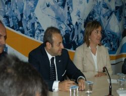 Başmüzakereci Bağış: "Muhalefette 19. Yüzyıldaki Bir Hintli Düşünüre Özenen Genel Başkanla Karşı Karşıyayız"