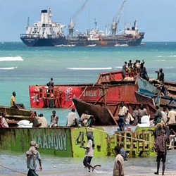 Korsanlar Türk Gemisini Bıraktı!