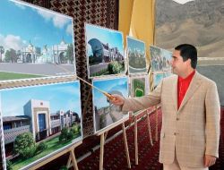 Berdimuhamedov, Türk Şirketinin Kurduğu Harayı Gezdi