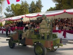 Zafer Bayramı Kutlamalarında Katılan Yaşlı İstiklal Marşı Okudu