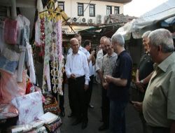 Vali Harput: Nilüfer Köylü Pazarı'nı Alışveriş Merkezlerine Rakip Yapmayı Hedefliyoruz