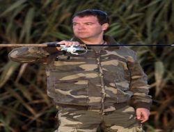 Medvedev, Putin'den Daha Büyük Balık Yakaladı