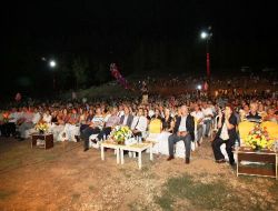 Keşanlılar Yeni Türkü İle Coştu