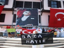 Baz İstasyonunu Atatürk'e Şikayet Ettiler