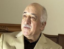 Fethullah Gülen: İmkan Olsa Mezardakileri Kaldırıp 'evet' Oyu Kullandırmak Lazım