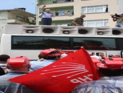 Vatandaştan Kılıçdaroğlu'na: Anayasa'yı Değiştirelim Sonra Beraberiz