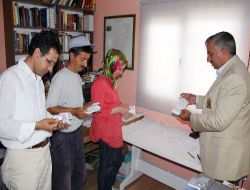 Referandum Seçmen Kağıdını Almayan Vatandaşların Seçim Kağıtları Evlerine Götürülecek