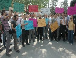 Sedaş'ta İşsiz Kalan Güvenlikçiler Protesto Eylemi Düzenledi