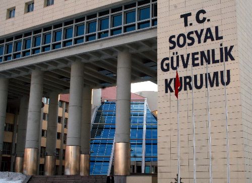SGK 'iğneyi kendine' batırdı, bürokratlarının sigortalı çocuklarını tespit ediyor!.