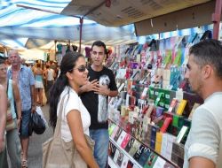 Manavgat Belediyesi Zabıta Ekipleri Tebdil-i Kiyafetle Pazarcı Esnafını Denetliyor