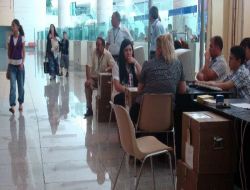 Referanduma Oy Vermek İsteyen Gurbetçilere Sistem Arızası Şoku