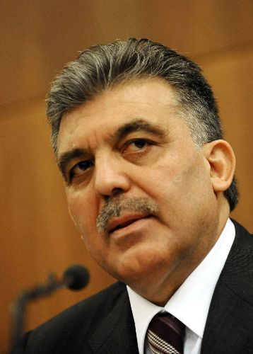 Afganistan'da bir subay, bir uzman çavuşumuz şehit olmuştur!