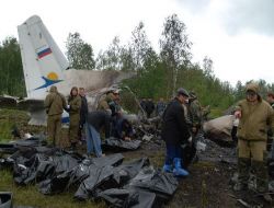 İşte Bu Uçak Enkazından 4 Kişi Sağ Kurtuldu