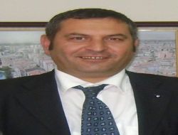 Büyükerşen'in Danışmanı Trafik Kazasında Hayatını Kaybetti