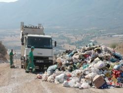Gemlik'ten 4 Bin Ton Atık Hamitler'e Taşındı