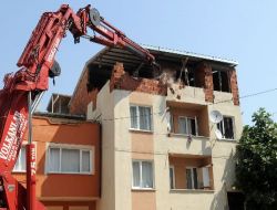 Nilüfer Belediyesi Kaçak Binaları Yıktı