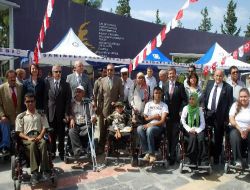 Şahinbey Belediyesi Engelli Vatandaşlara Akülü Sandalye Hediye Etti