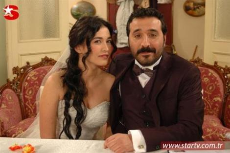 Muro ile Küçük Zarife evlendi!