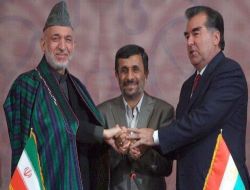 Farsça Konuşan Ülkeler Zirvesinde İşbirliği Çağrısı Yapıldı