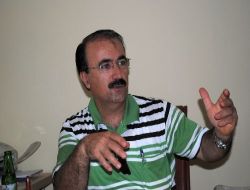 Ak Partili Ömer Şahin: "Demokrasinin Çıtasının Yükselmesi İçin Refarandumda 'evet' Diyoruz!"