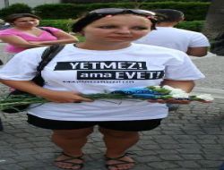 İzmir'de 'yetmez Ama Evet' Kampanyası Başlatıldı