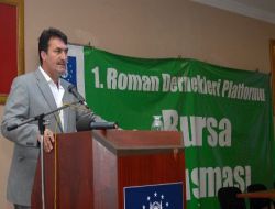 Dündar'dan Romanlara Destek