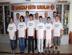 Özel Gündüzalp İlköğretim Okulu Sbs Başarısını Kutladı