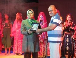 Gediz Tarhana Festivali'nde Kıyafet Defilesi Yapıldı