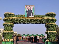 Türkmenistan'da Kavun Şenlikleri Büyük İlgi Gördü