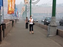 Moskova'da Vatandaşlar Dumanlı Havadan Dertli