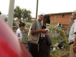 Ahır Yüzünden Dayısını Bıçakladı