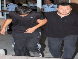 Üniversiteli Gençleri Yaralayıp Gasp Eden Bıçaklı Şahıslar Yakalandı