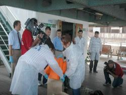 Mavi Marmara Gemisinde Ele Geçirilen Mermiler Delil Torbalarına Konuldu