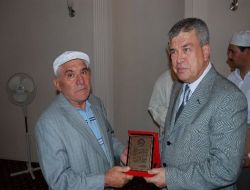 Bir Yıl Önce Yanan Tarihi Cami İbadete Açıldı