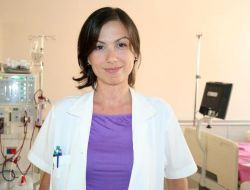 Nefroloji Uzmanı Dr. Sağlam: Hasta ve Sağlıklı Kişilere Çok Su İçme Uyarısı Gereksiz