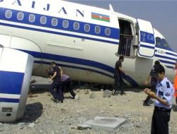 Azerbaycan Havayolları Uçağı, 'Sabıkalı Pist'ten Çıktı!