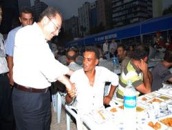 Seyhan'da Ramazan Coşkusu Yaşanıyor