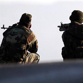 Yüksekova'da askeri konvoya saldırı