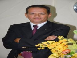 AK Partili Topçu'dan, Muratpaşa Belediye Başkanı Evcilmen'e Suçlama