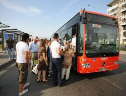 İzmir'de Ramazan Bayramı'nda Ulaşım Yüzde 50 İndirimli Olacak