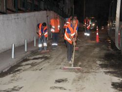 İzmir Büyükşehir Belediyesi'nden Gece Onarım Ekibi Uygulaması