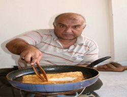 Iraklı Eski Konsolos Geçimini Sağlamak İçin Şimdi Türkiye'de Gözleme Satıyor